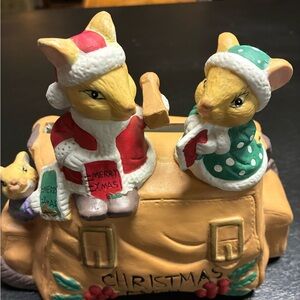 Festive Mouse Holiday Decor - Red, Green, and Tan